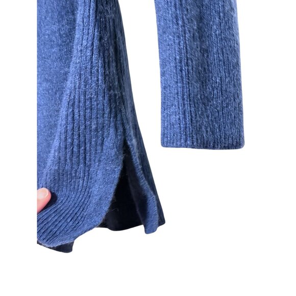 Isaac Mizrahi Live Womens Blue V-Neck Cashmere Sweater Size M - Picture 3 of 7